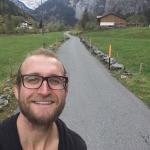 Meet your Posher, Sebastian